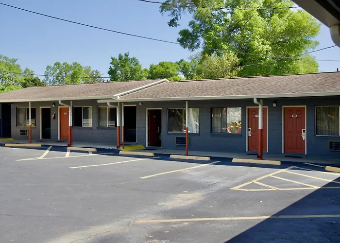 El Camino Motel *